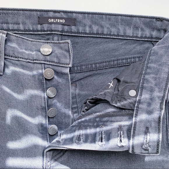 GRLFRND The Karolina Ripped Knee High Rise Jeans in Faded Black Wash, Size 25 - Picture 7 of 13